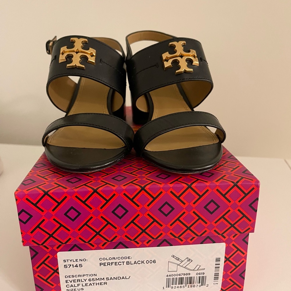 Tory Burch sling back shoe sandals